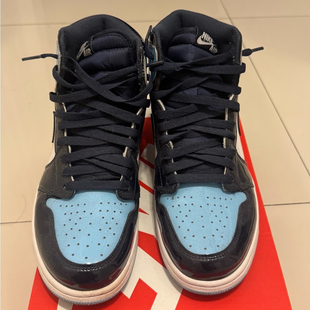Jordan 1 High Unc